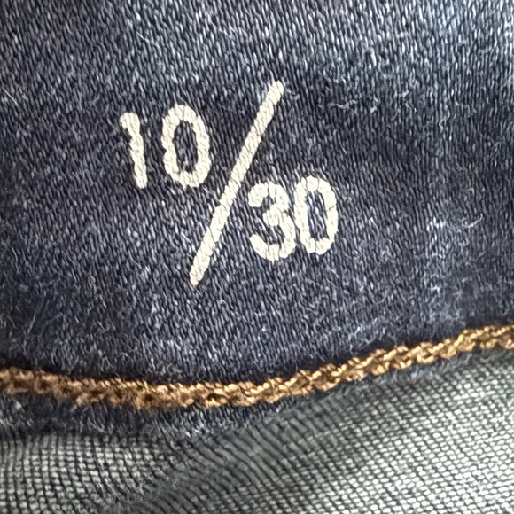 Women's Liverpool the crop pull on Blue Jeans. Size 10/30 - Picture 4 of 6